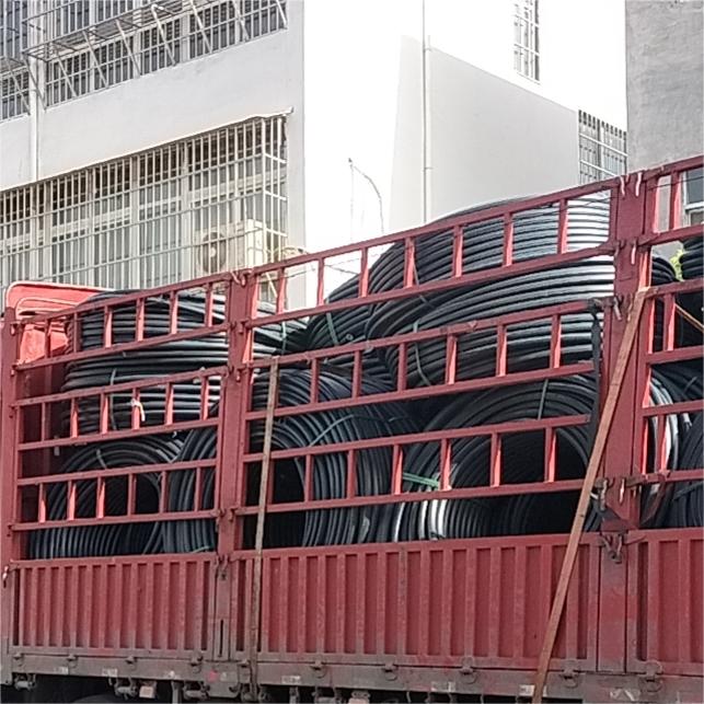 硅芯管发货现场